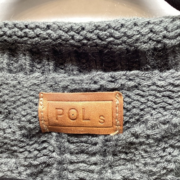 #104 POL CABLEKNIT CARDIGAN Cozy Gray Cable Knit Cardigan Fits S-M - Picture 3 of 7